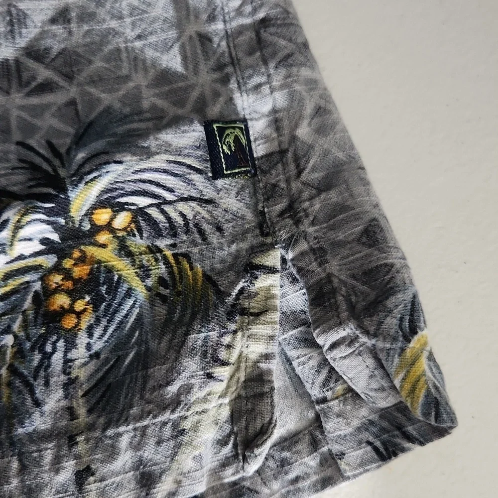 Newport Shirt Mens Size XL Blue Island Brand Butto Vintage Palmtree Hawaii